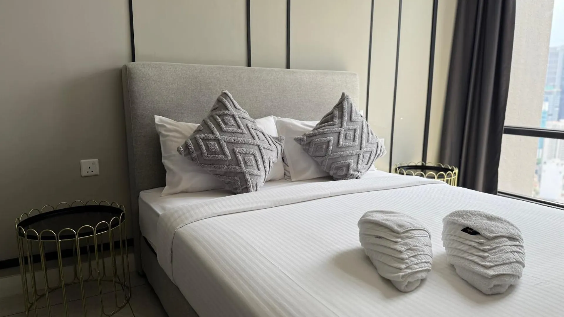 Griffins Grove At Axon Residence Bukit Bintang 쿠알라룸푸르 0*,