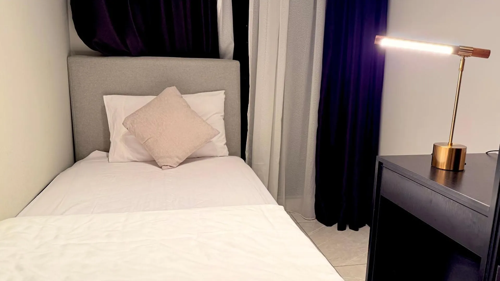Griffins Grove At Axon Residence Bukit Bintang Kuala Lumpur 0*,